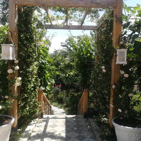 Отель My Garden Тбилиси Экстерьер фото