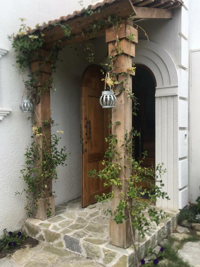 Отель My Garden Тбилиси Экстерьер фото